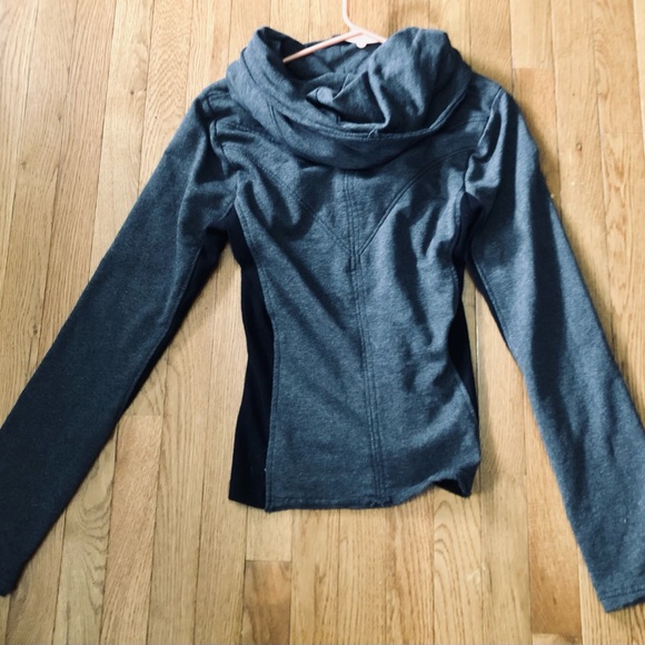 Black and gray unifit from Volante Design hoodie size small 33. Worn once. - Picture 3 of 4